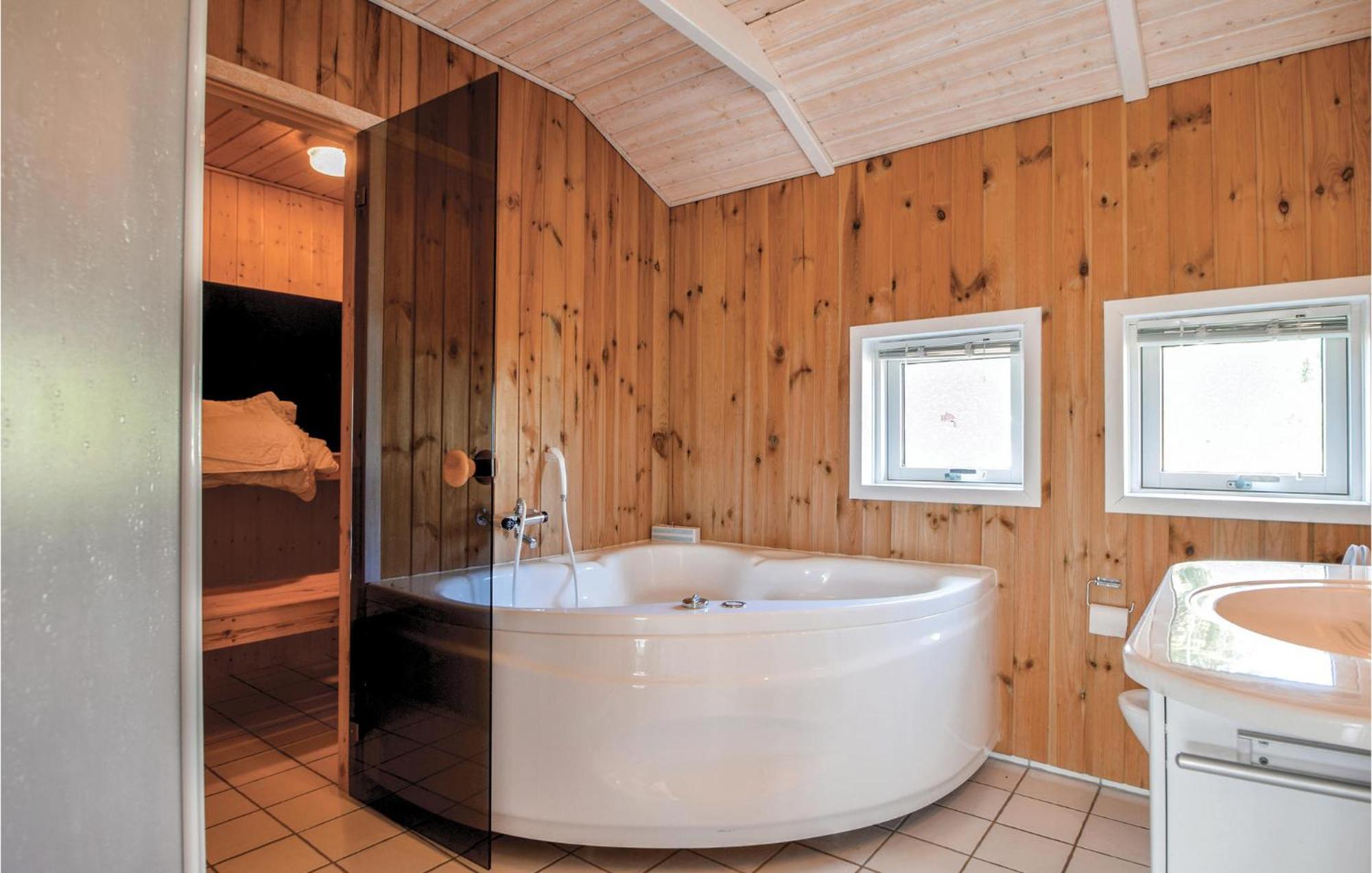 Amazing Home In Bjert With Wifi Binderup Strand Экстерьер фото