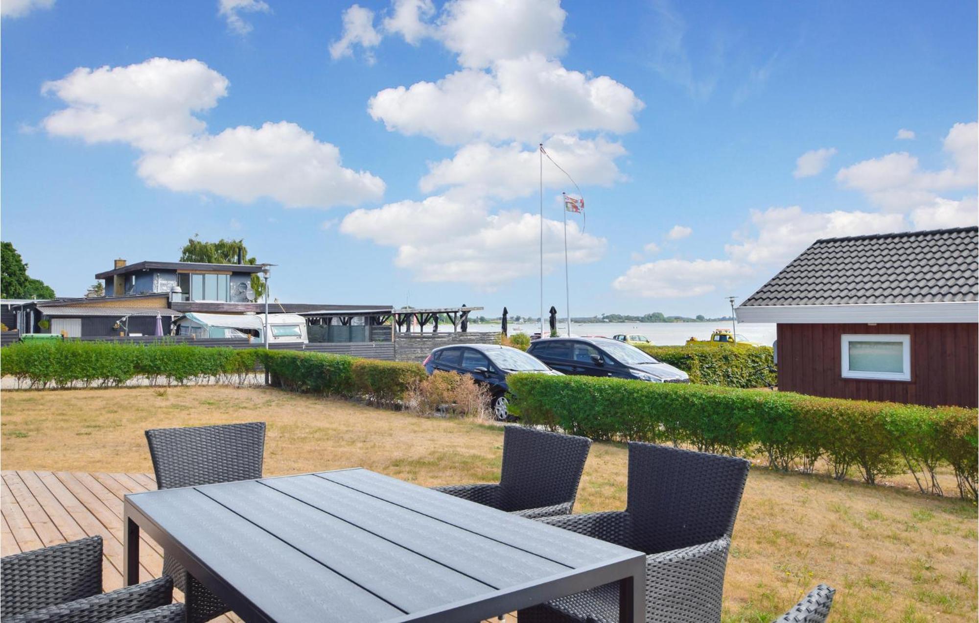 Amazing Home In Bjert With Wifi Binderup Strand Экстерьер фото