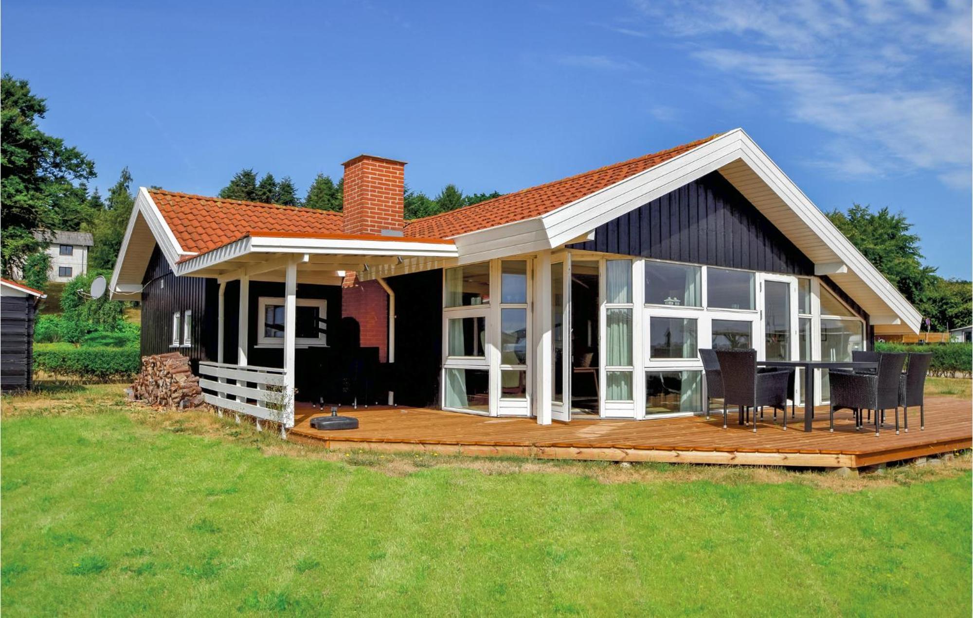 Amazing Home In Bjert With Wifi Binderup Strand Экстерьер фото