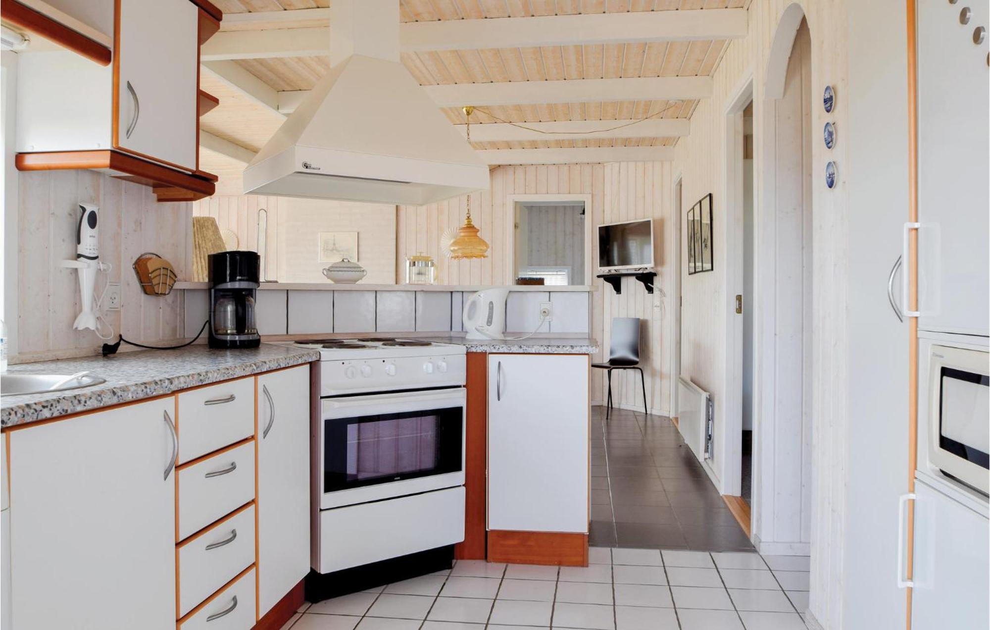 Amazing Home In Bjert With Wifi Binderup Strand Экстерьер фото